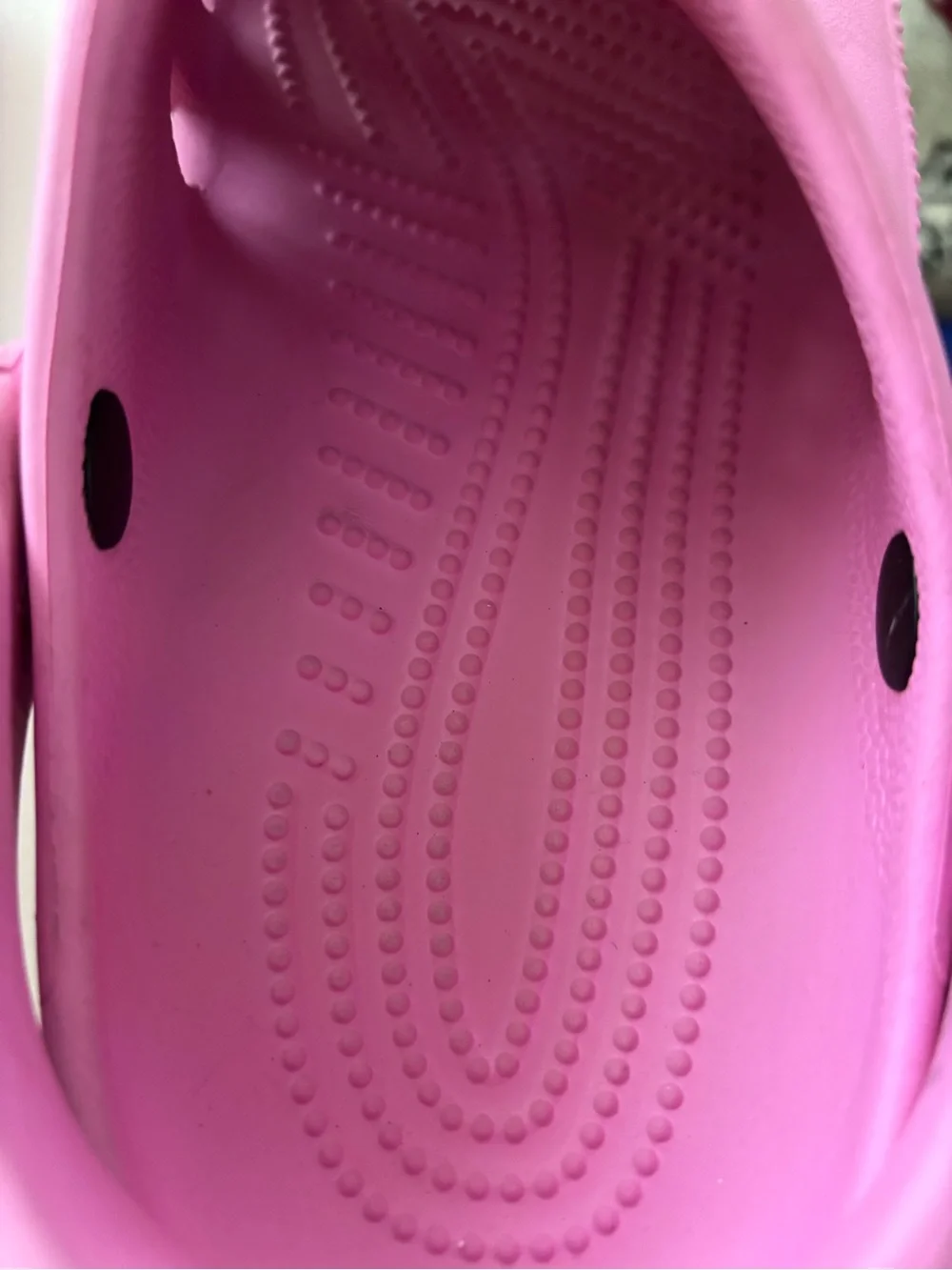 Crocs Classic Clog Bright Pink Big Kids J5 Women’s 7 Men’s 5